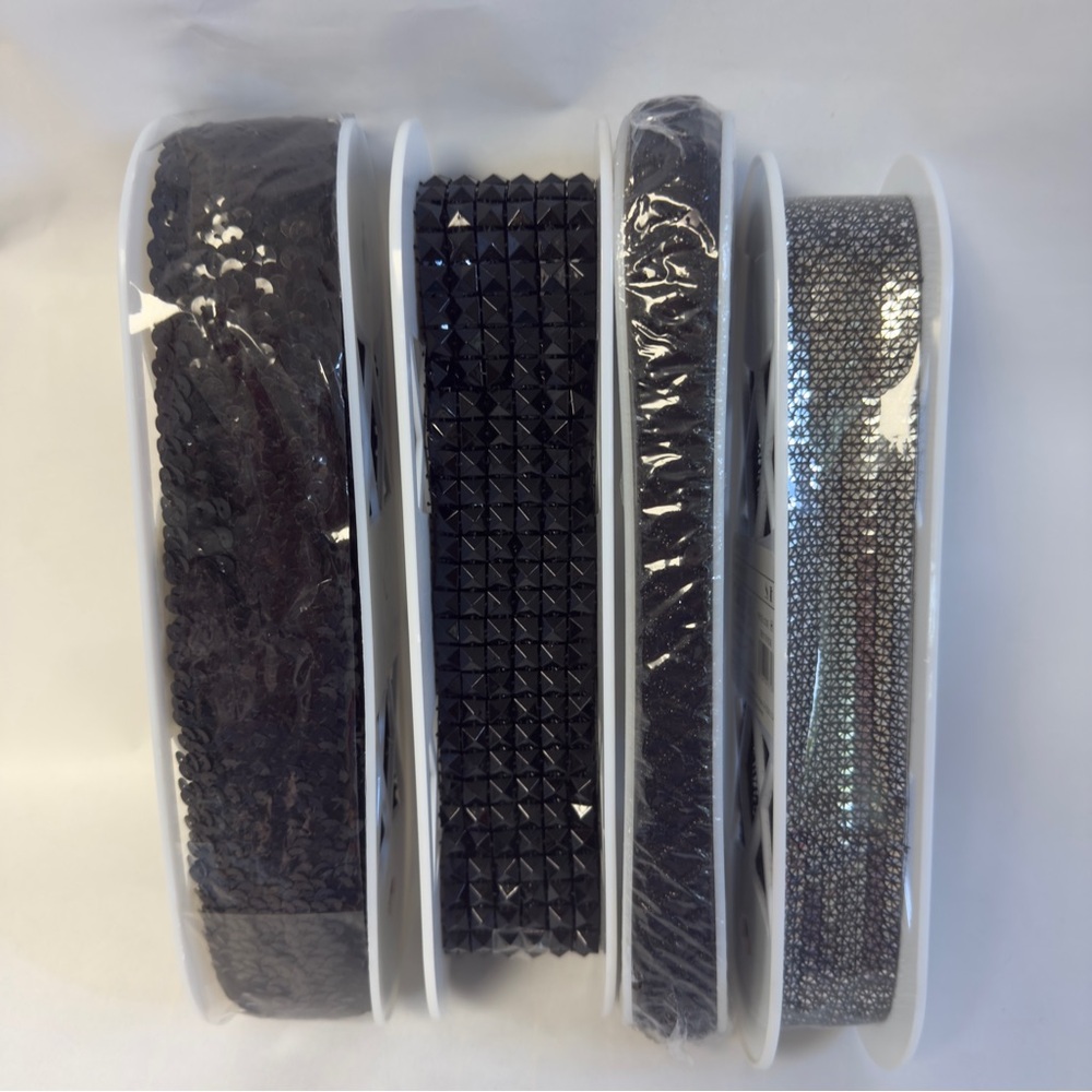 SIMPLICITY Assortment Black Craft Trims NWT